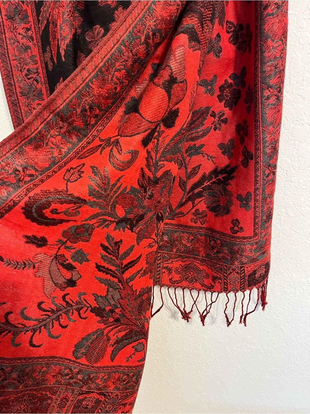 Reversible Jacquard Floral Shawl Wrap Red Black Oversized Fringe Boho Gothic - Picture 4 of 8